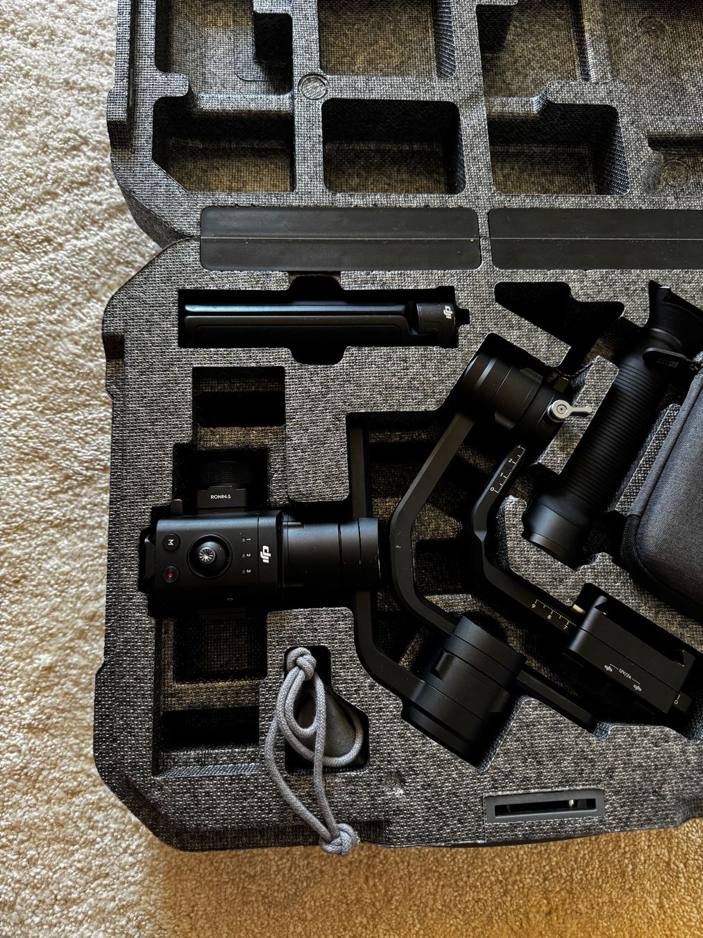 DJI Altri Accessori: DJI Ronin-S Gimbal – Usato da Derendingen venduto da nini.22 3