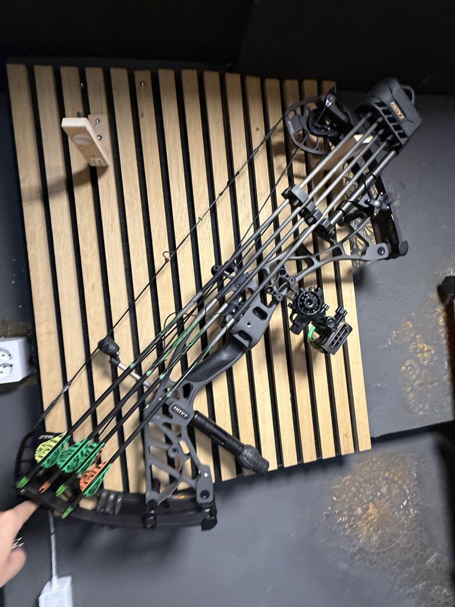Hoyt Tir à l'arc: Hoyt Compound Axius , ab service  – D'occasion à Heiligkreuz (Mels) par kim-silberundgold 1