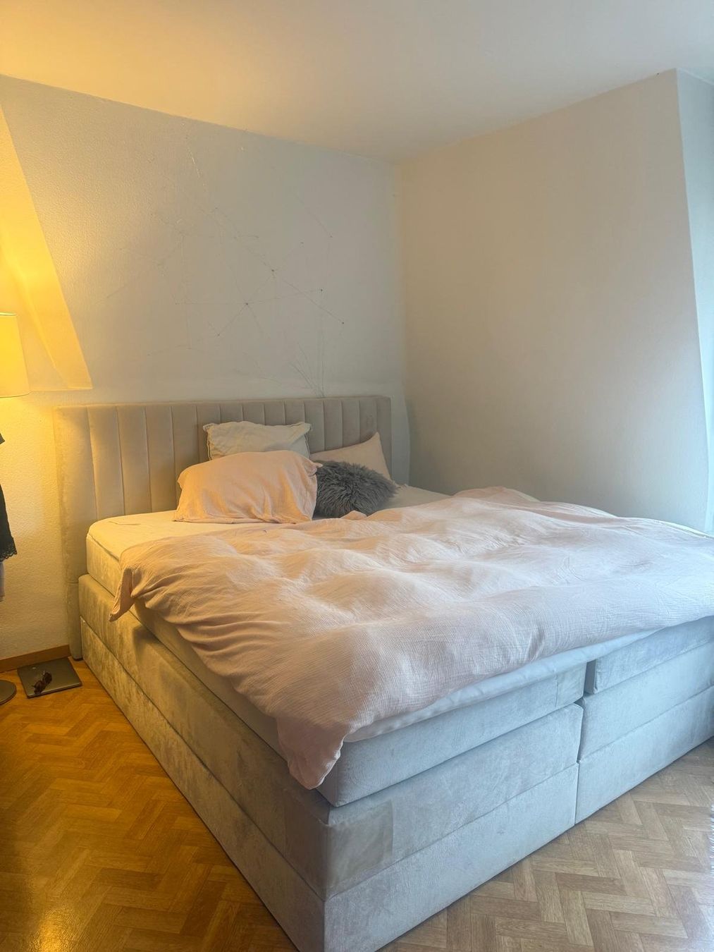 Mömax Betten: Boxspringbett – Gebraucht aus Zürich von silenajk