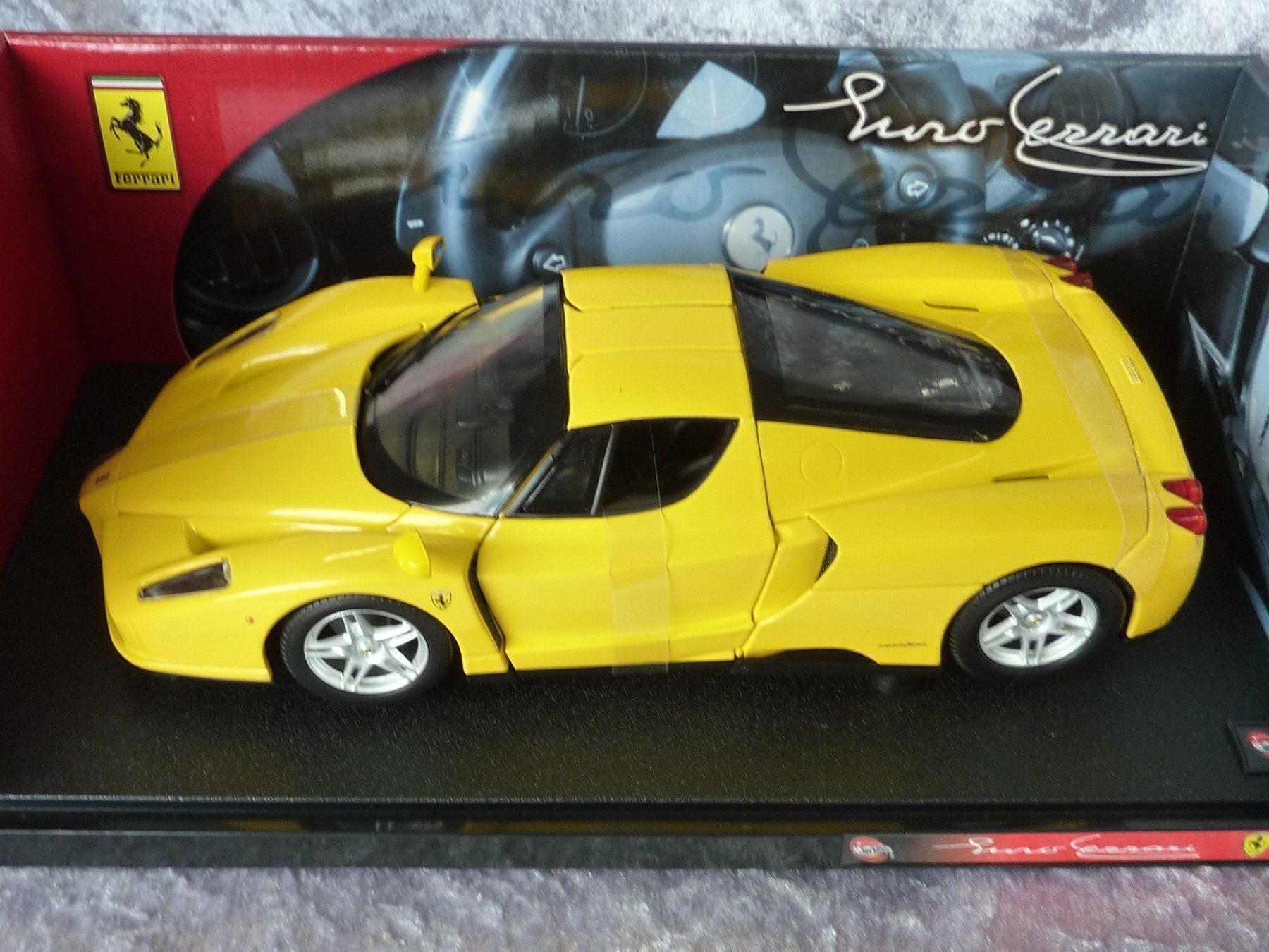 Hot Wheels Modellini d'auto: Ferrari Enzo gelb 1:18 – Nuovo e nell'imballaggio originale da Dürrenäsch venduto da modellautos4you 2