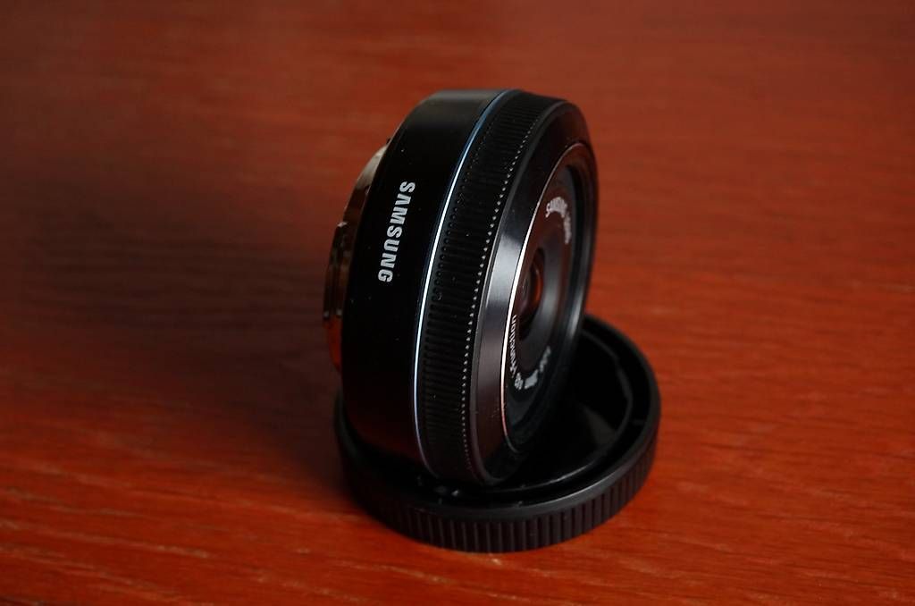 Samsung Obiettivi: Samsung Lens 20mm f2.8 i-Function Pancake – Usato da Spreitenbach venduto da Salesmanship 1
