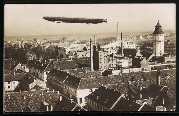 Cartoline postali: Passepartout-AK Rastatt, Zeppelin über  – Usato da Berlin venduto da bartko-reher