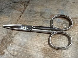 Aus Hausräumung: alte Nähschere