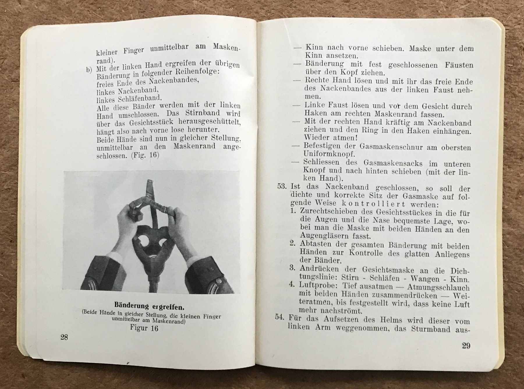 Schweizer Armee Uniformi: SCHWEIZER ARMEE DIE GASMASKE 1942 – Usato da Ostermundigen venduto da wini63 6