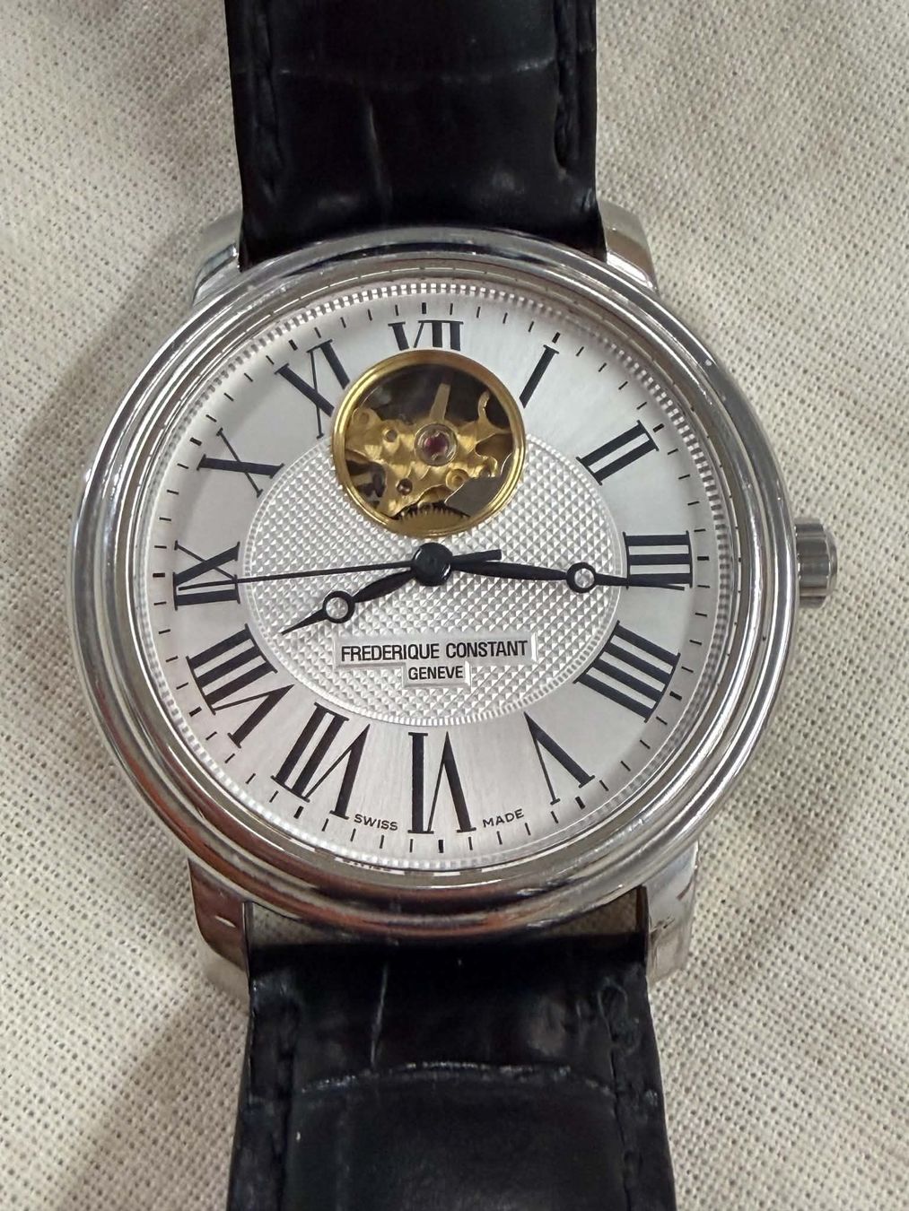 Frederique Constant Montres: Frédérique Constant classics heart beat automatic – D'occasion à Biel par sml_2vfx