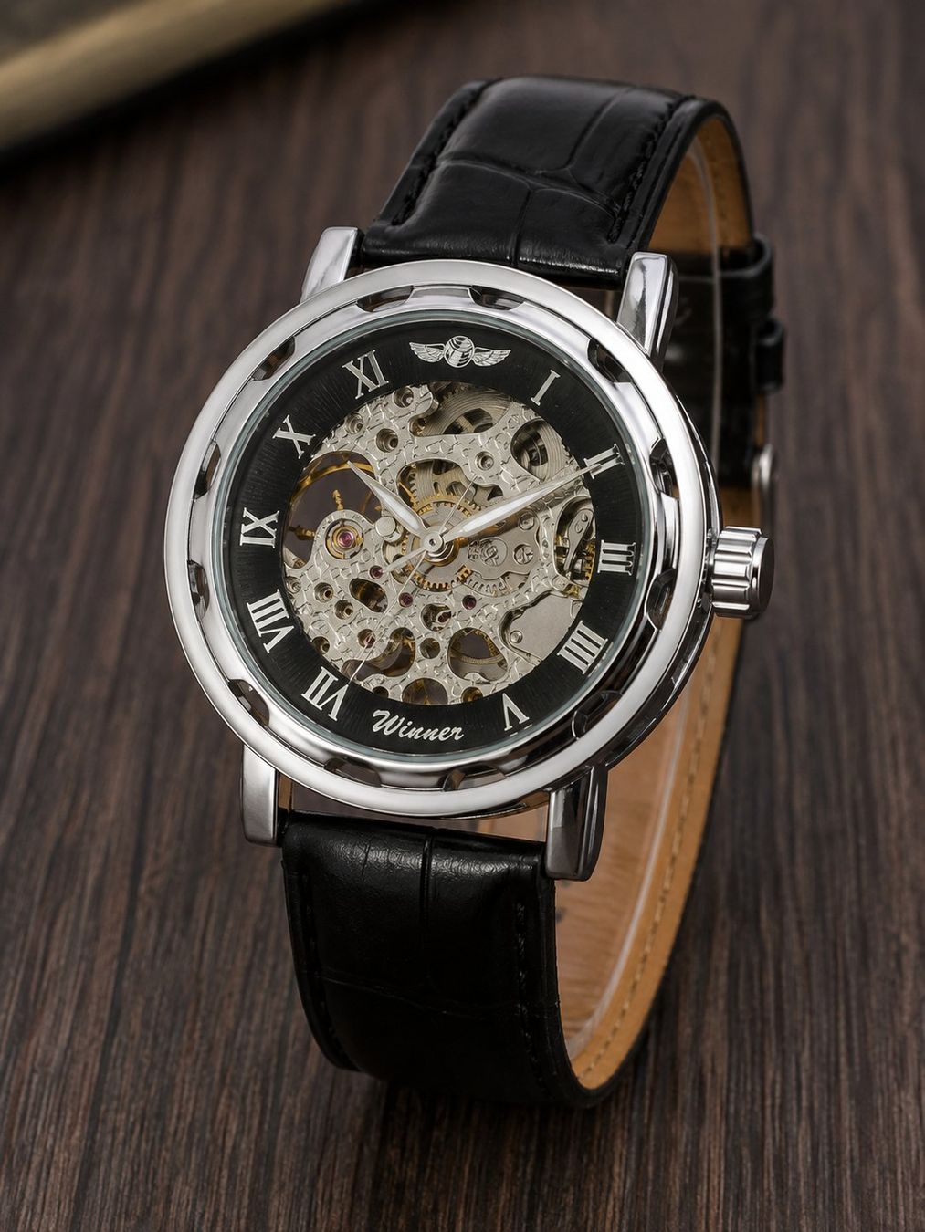 Montres: WINNER Skeleton Automatikuhr  Schwarz/Silber – D'occasion à Brüttisellen par itprofisgroup