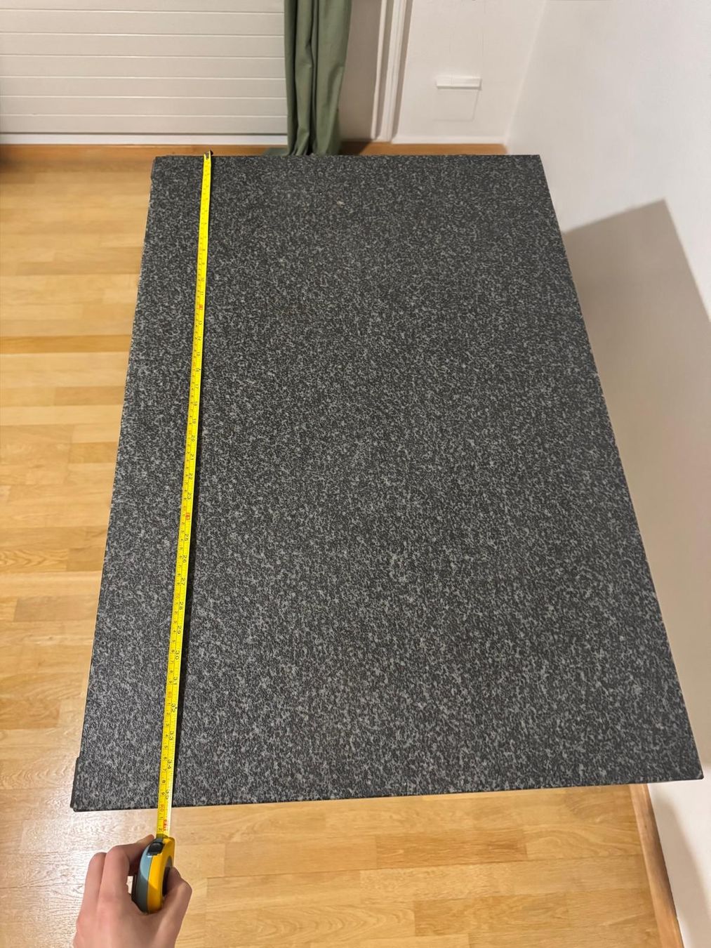 Tables: Stehtisch mit Steinplatte  – D'occasion à Zürich par Lorisvl 4