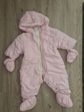 Babyoverall rosa Grösse 62 mit Fäustlingen leicht getragen