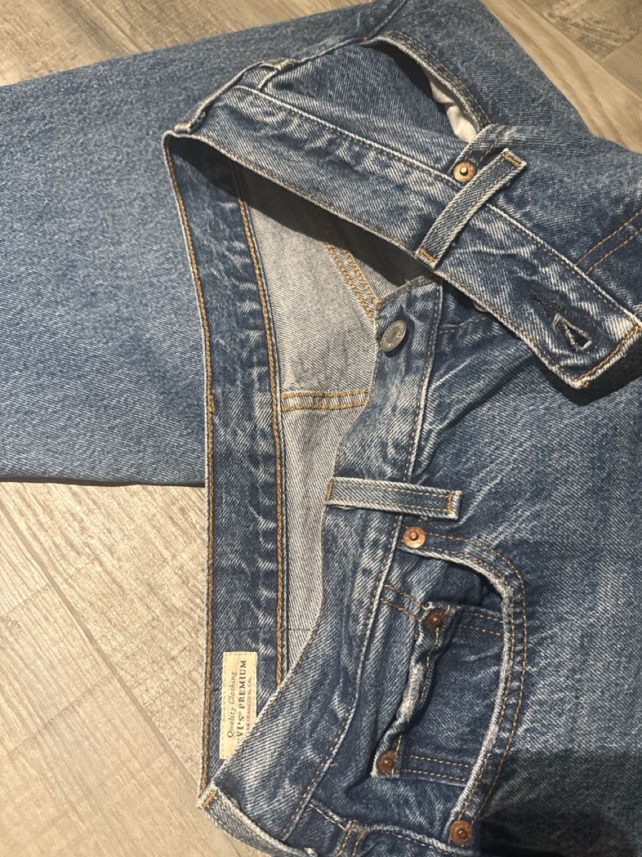 Levi's Jeans: Pantalon - Lévis  – Gebraucht aus Tramelan von mar_xrj7 2