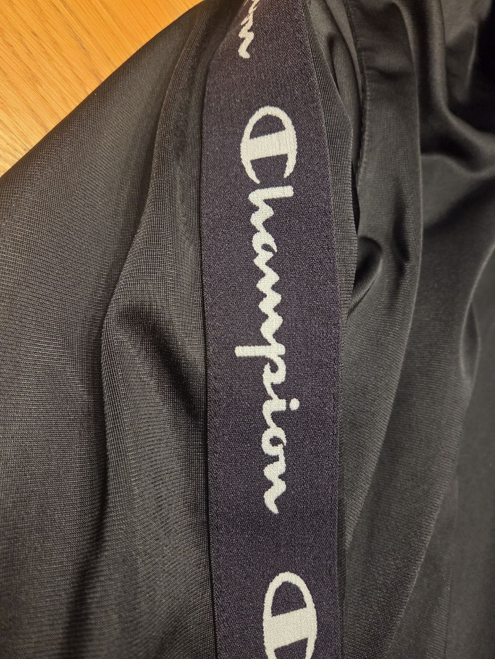 Champion Vestes: Champion Trainerjacke Gr.S – D'occasion à Rafz par leoncupra 2