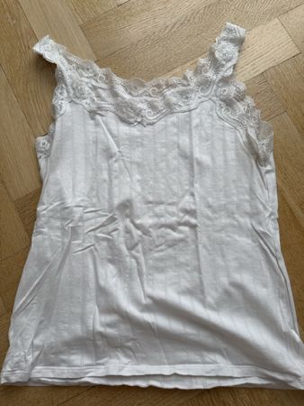 Spitzentop 38