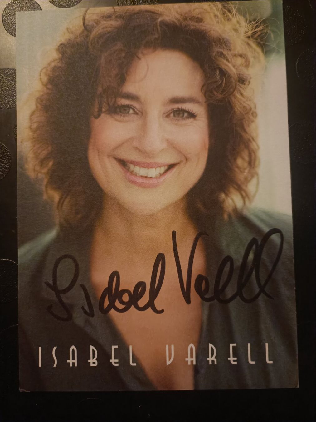 Autogramme: Isabel Varell - Handsigniert Autogrammkarte – Gebraucht aus Menziken von Artographs