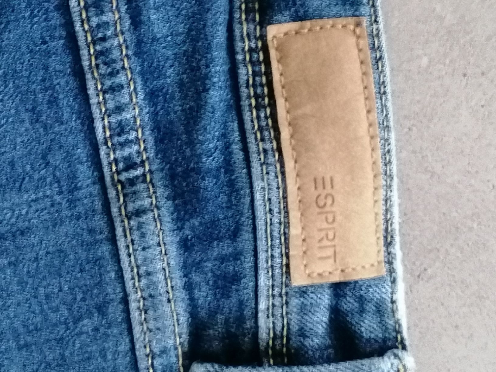 Esprit Jeans: Damen-Jeans "Esprit" – Neu (gemäss Beschreibung) aus Hunzenschwil von Gruftie0 2