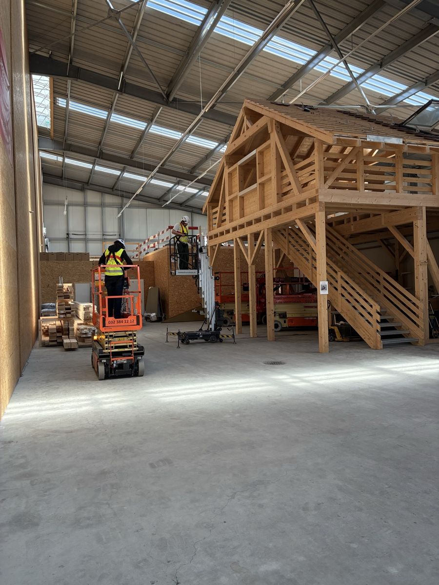 Articles en bois: Tiny House mit Treppe – D'occasion à Busswil BE par top_6sdg