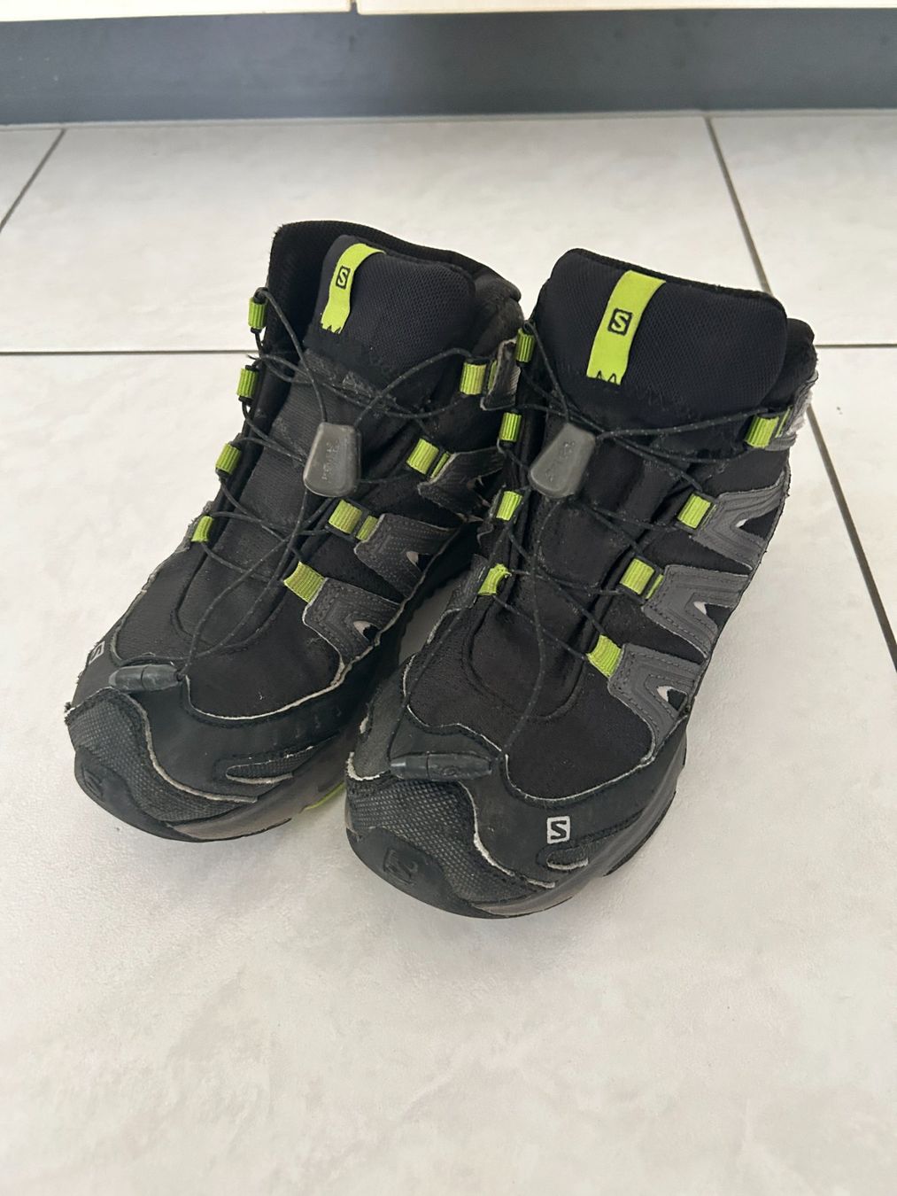 Salomon Scarpe per ragazzi: Salomon Wanderschuh Grösse 34 – Usato da Emmenbrücke venduto da LuTi80