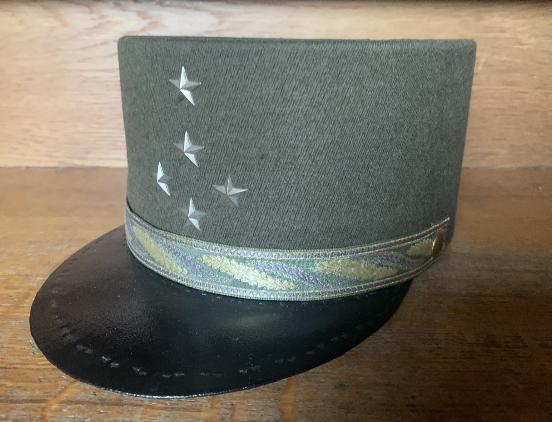 Uniformen: Uniformmütze General Frankreich – Gebraucht aus Volketswil von zwitsch33
