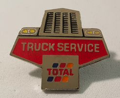 AA926 - Pin Truck Service TOTAL - Oil Petrol Gasoline Benzin