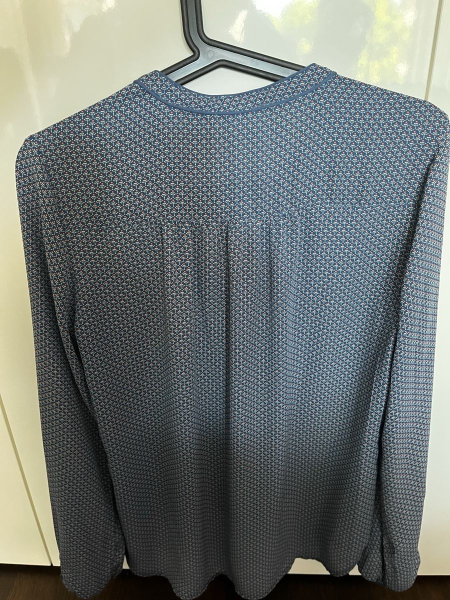 Chemisiers: Bluse dunkelblau mit muster Gr. M/L – Neuf (Voir description) à Hinwil par dire07 2