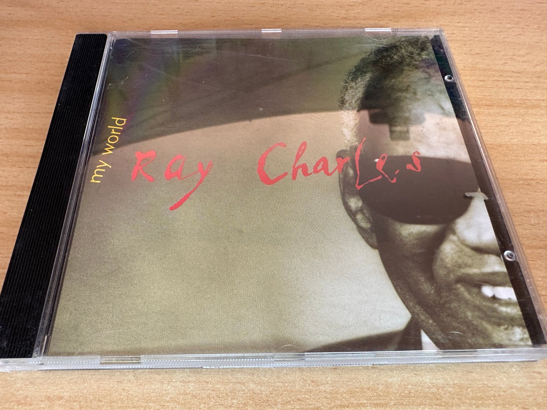 CD: Ray Charles – My World – Usato da Rikon im Tösstal venduto da Alpenmutz