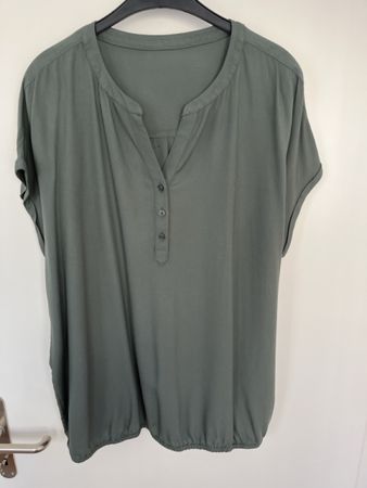 Damen Bluse kurzarm olivgrün mit Knöpfen guter Zustand