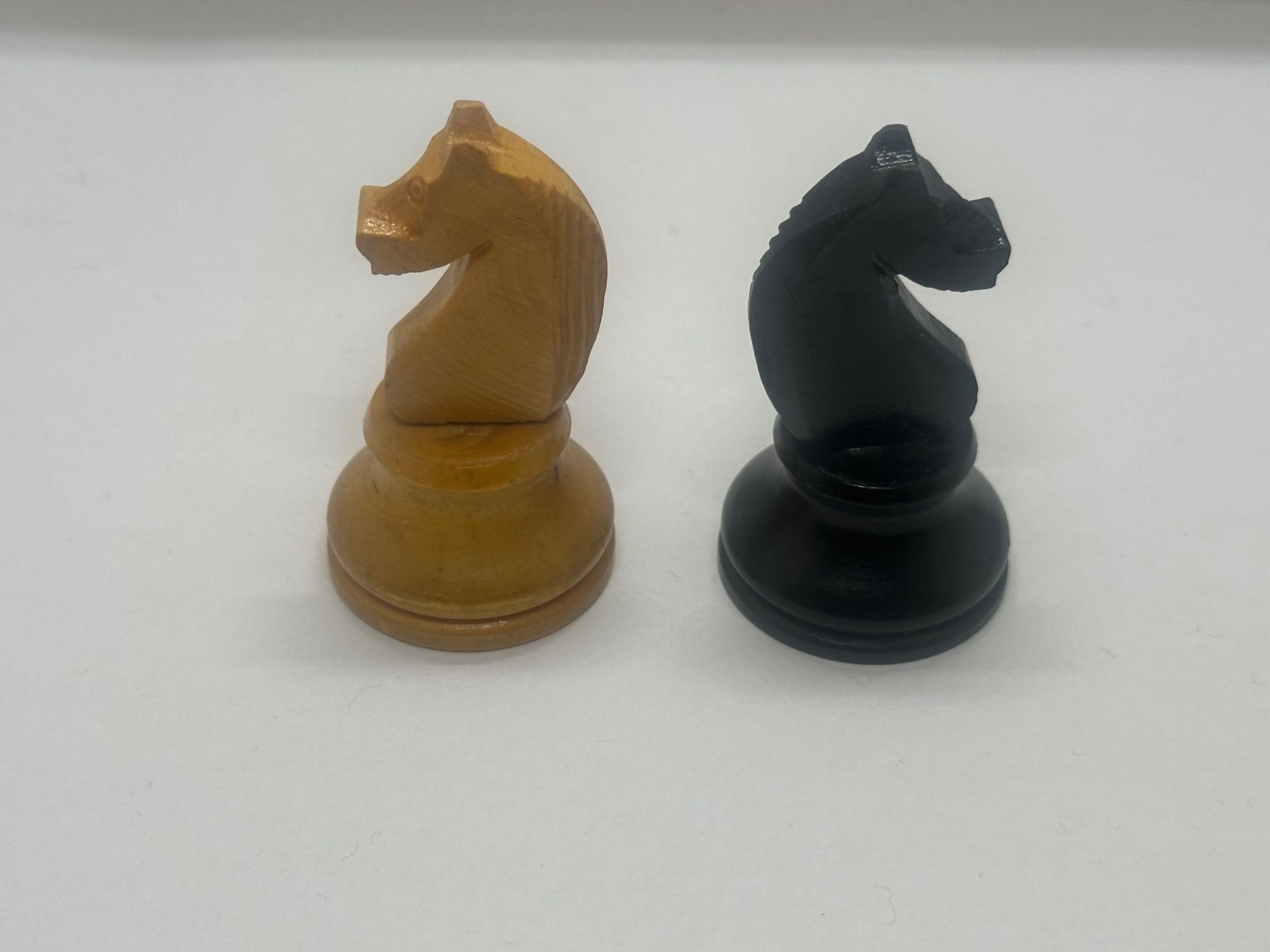 Giochi: Schach aus Holz – Usato da Nussbaumen AG venduto da Pika-Shop 2