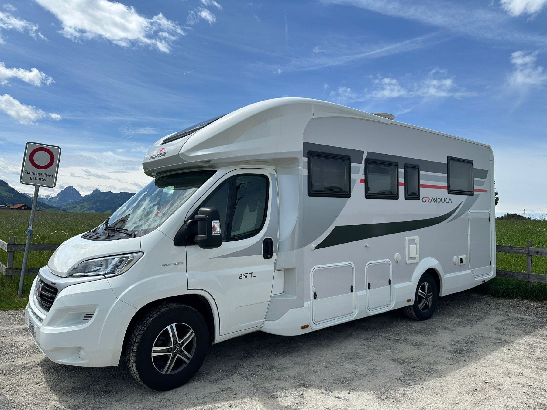 Roller Team Veicoli da campeggio: Wohnmobil Roller Team Granduca 267 TL – Usato da Nesslau venduto da Chaeber04 1