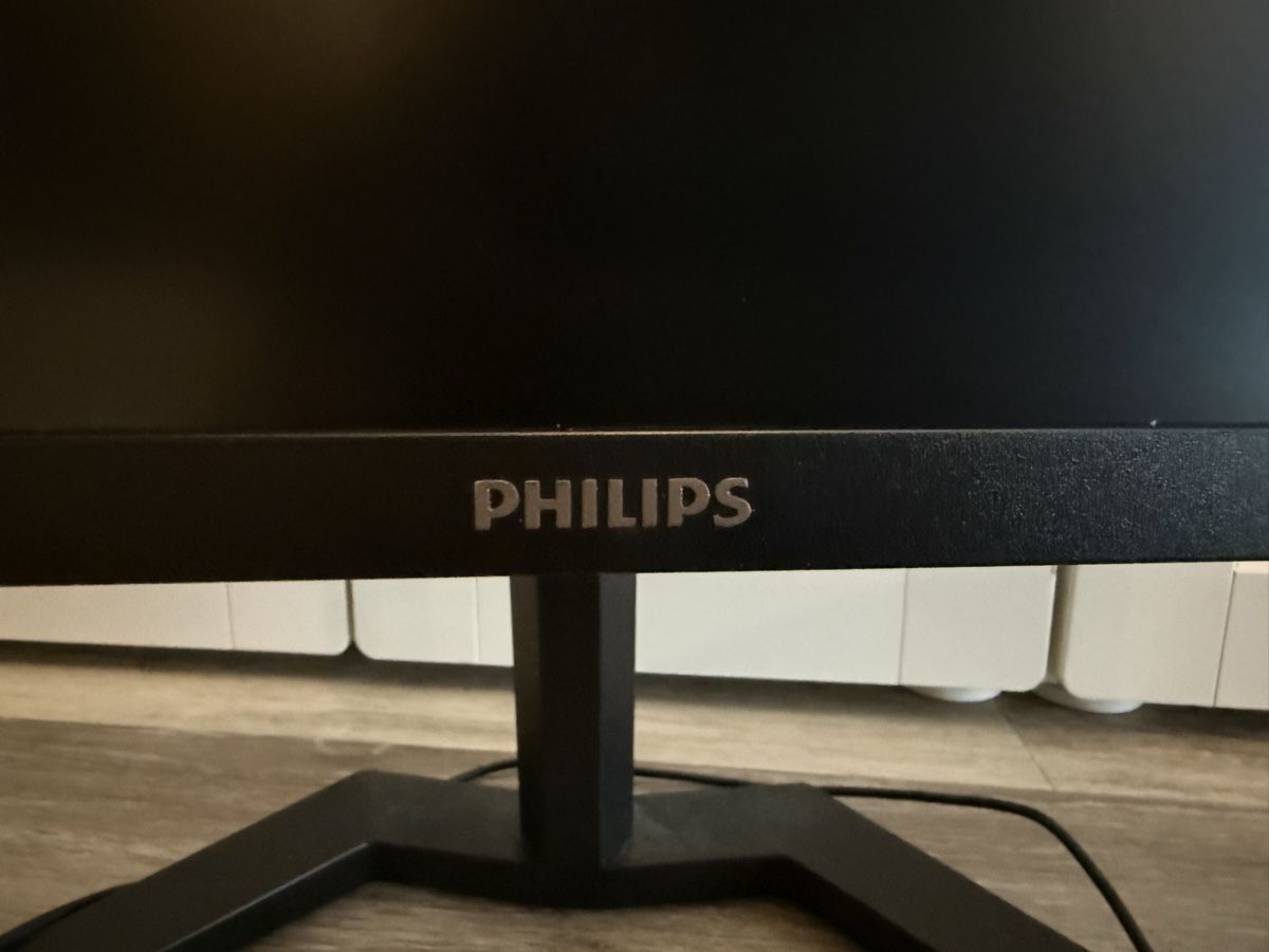 Philips Monitor: Philips Computer Bildschirm schwarz – Usato da Selzach venduto da TiffanysSO 1