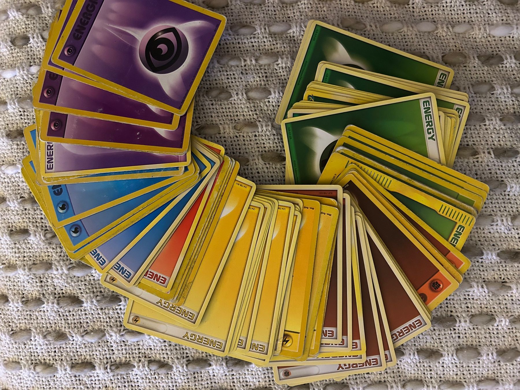 Pokémon Sammelbilder & Trading cards: Original Pokémon Karten Set mit Box – Gebraucht aus Zürich von larissen 5
