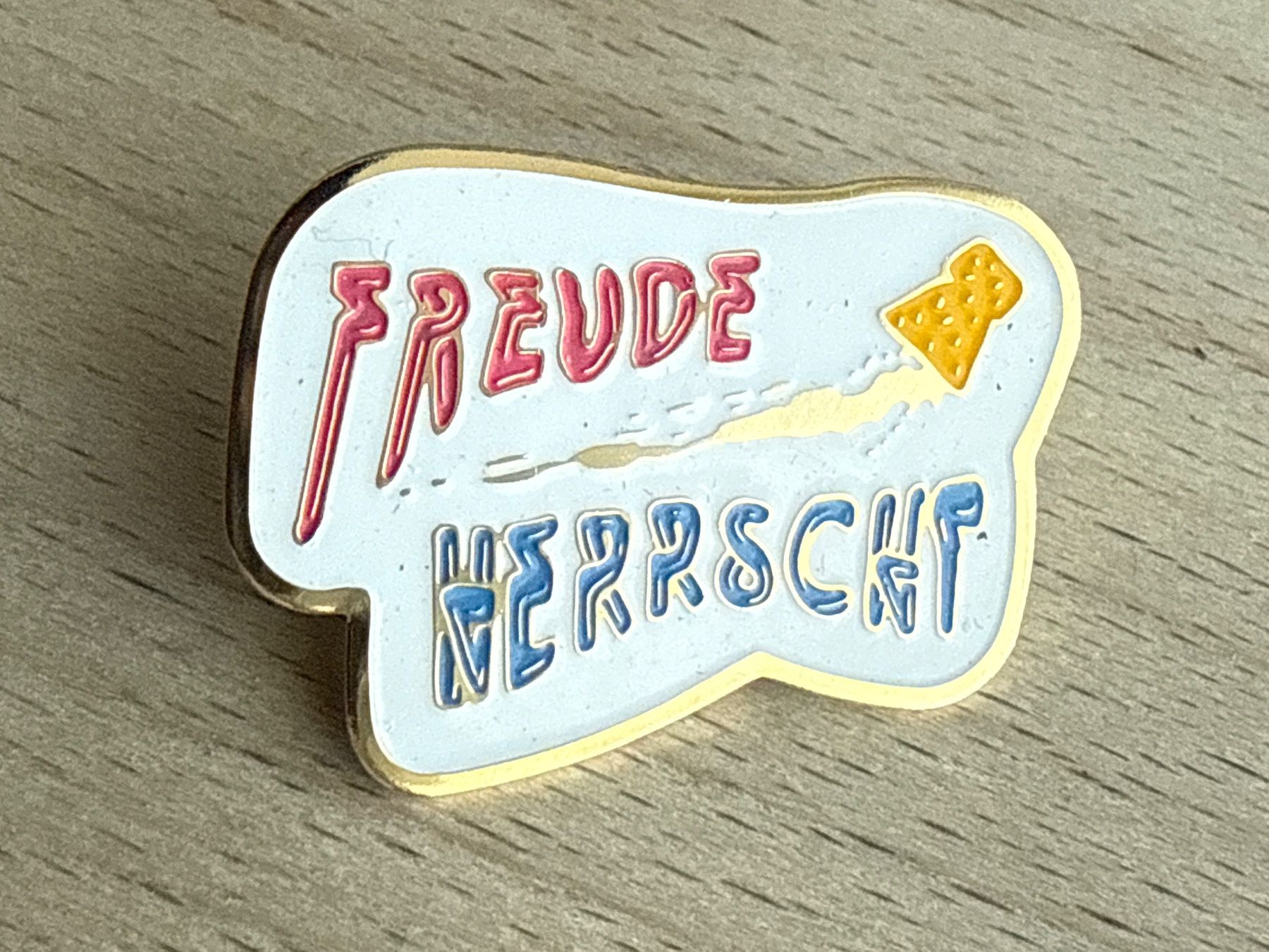 Placchette & Badge: Pin Freude Herrscht – Usato da Glattbrugg venduto da Schweigmatt