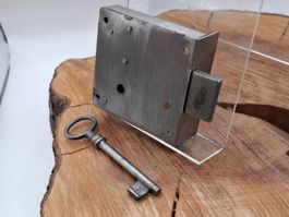 1 Möbel Schloss mit Schlüssel, DM5cm (3965#MBS3)