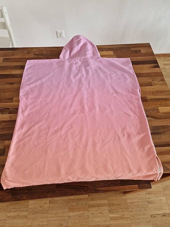 Accappatoi: Badeponcho Beach mountain one size – Usato da Zürich venduto da Basch