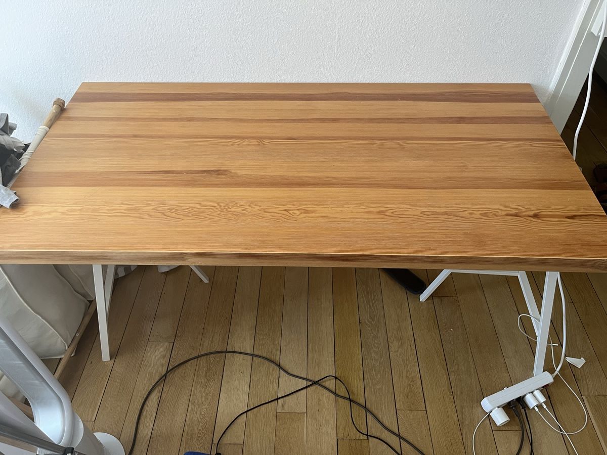 Ikea Scrivanie: Schreibtisch – Usato da Basel venduto da hel_9xqp