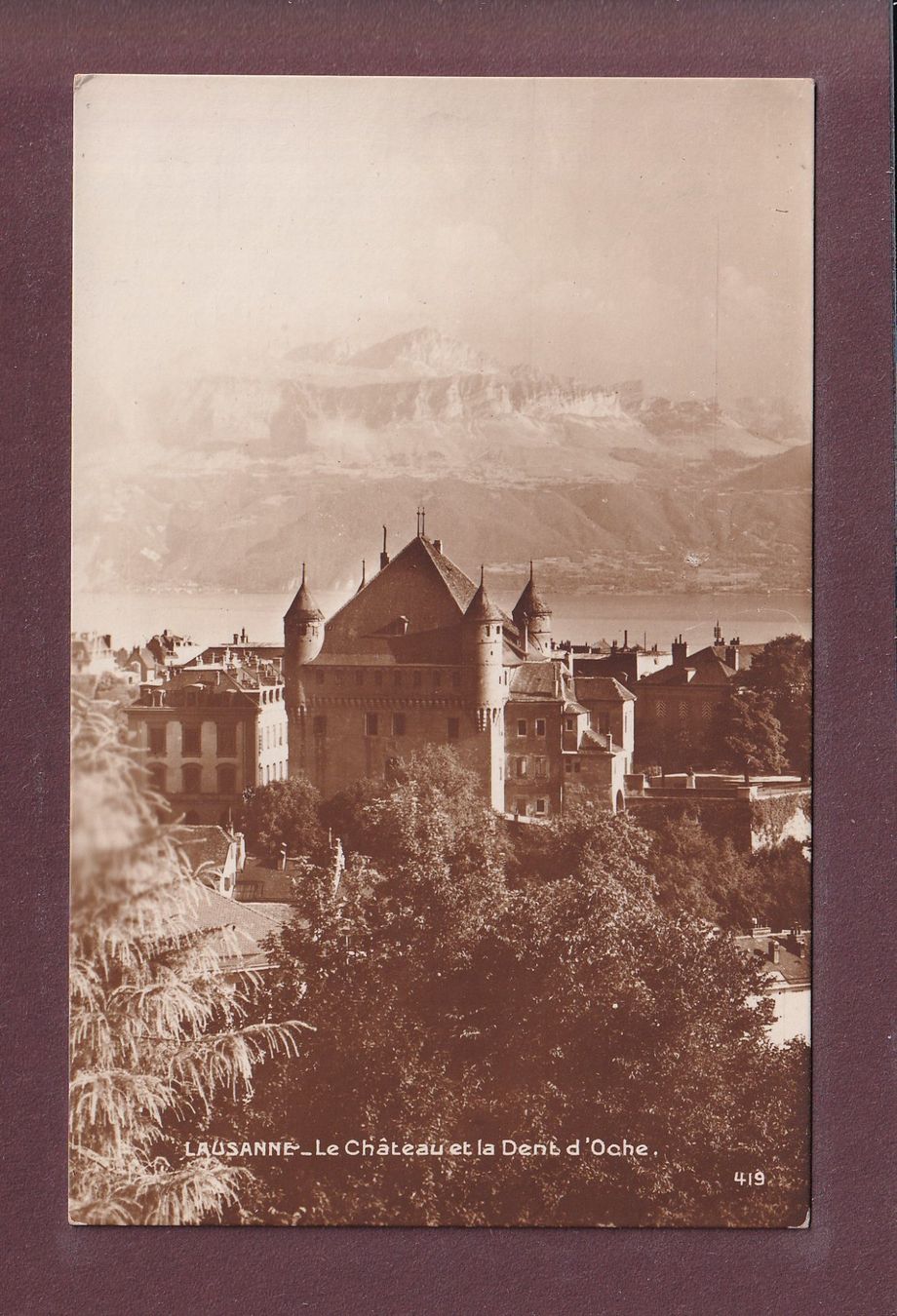 Cartoline postali: LAUSANNE - Château - Dent d'Oche – Usato da Pully venduto da nicecards