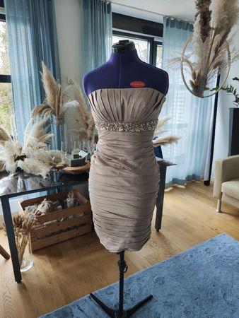 Cocktailkleid Magic Nights beige gerafft Grösse 36