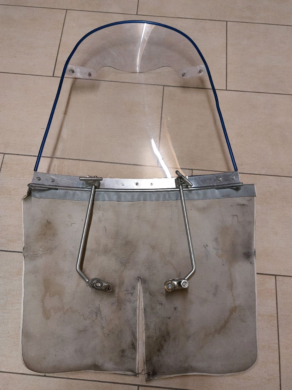 Mofa-Ersatzteile: Mofa Windschild für Lenker – Gebraucht aus Hemberg von
