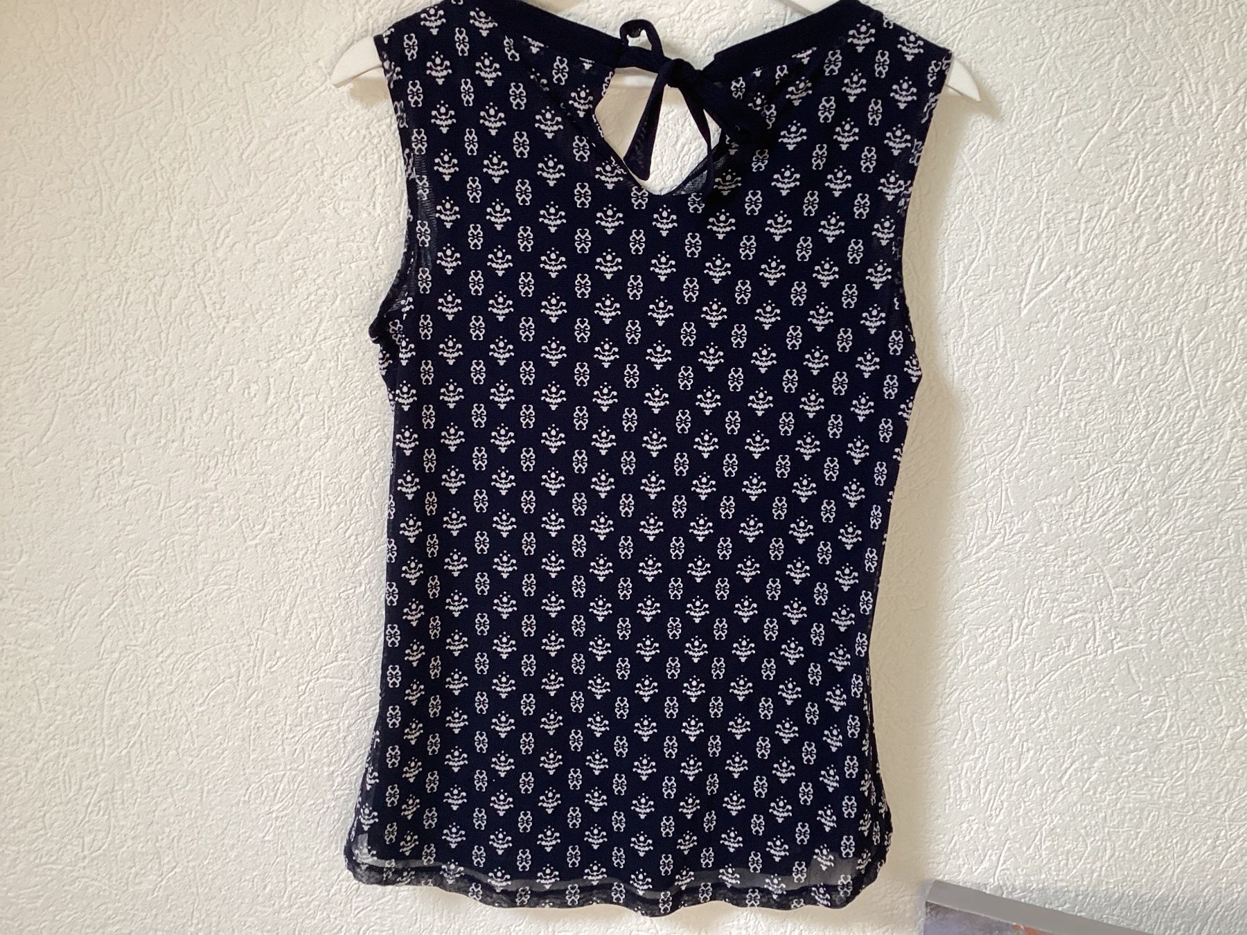 Comma Top: Schön & leicht Top  von Comma, Gr.36, blau mit Muster, – Usato da Homberg b. Thun venduto da Homata 2