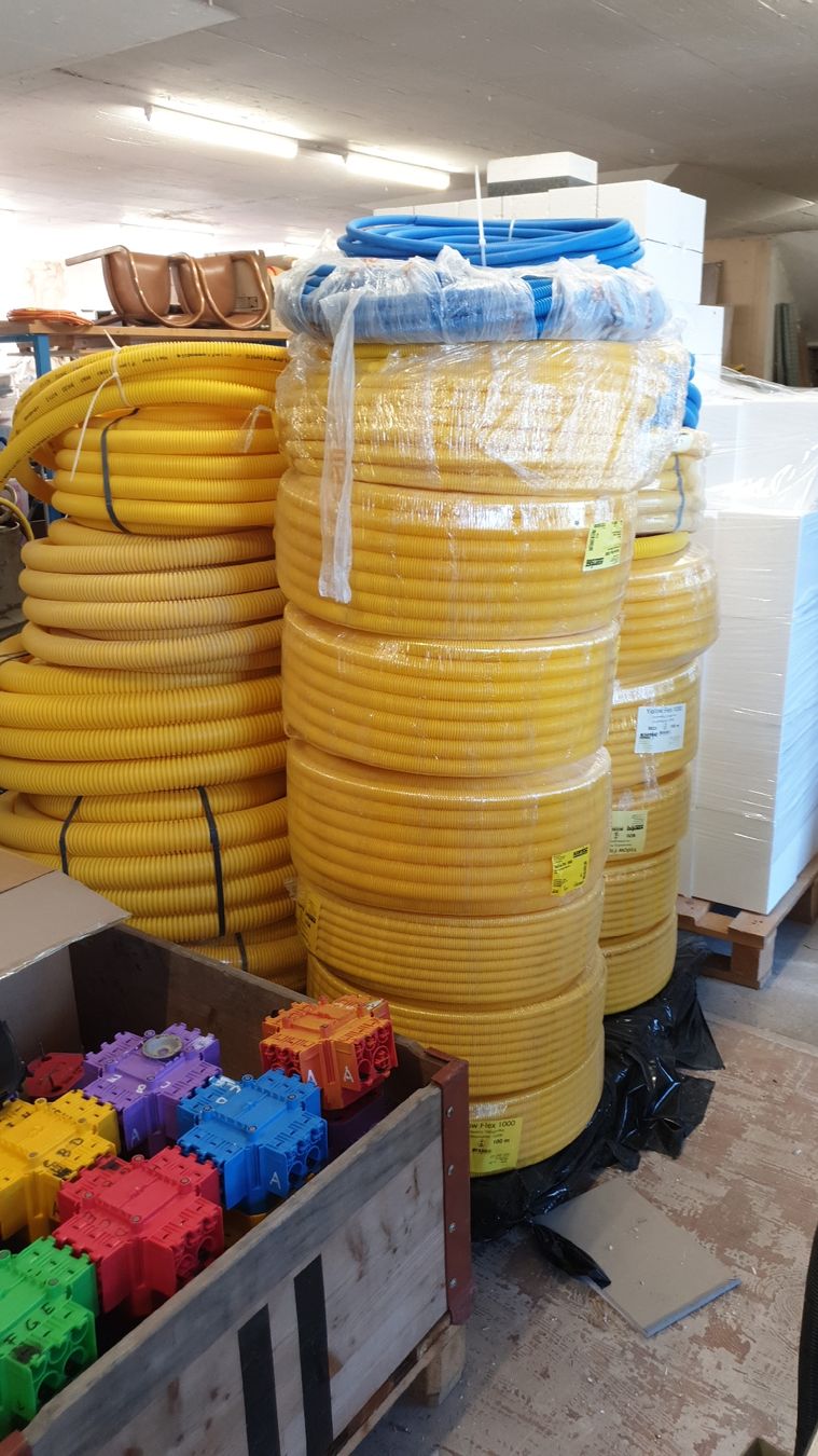 Füllmaterial: Elektro Installationsmaterial Rohbaumaterial...günstig! – Neu (gemäss Beschreibung) aus Cham von NeraHandel