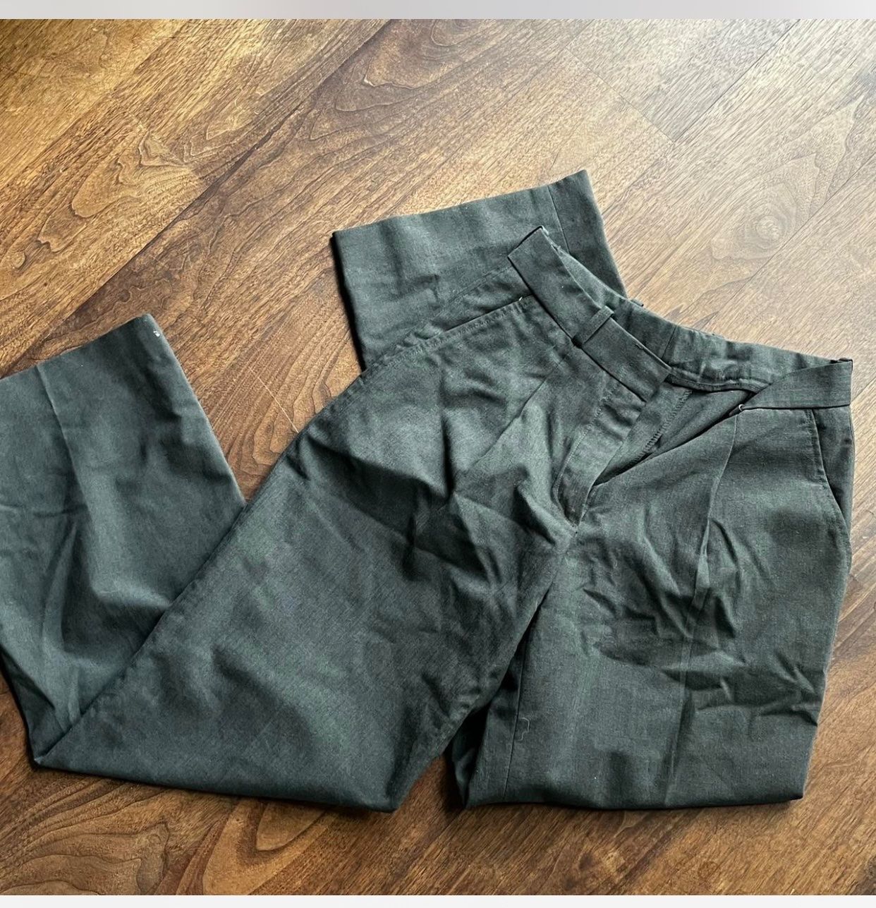 Pantaloni: Massgeschneiderte graue Anzugshose Grösse XS – Nuovo (secondo la descrizione) da Zürich venduto da lau_rhs6 4
