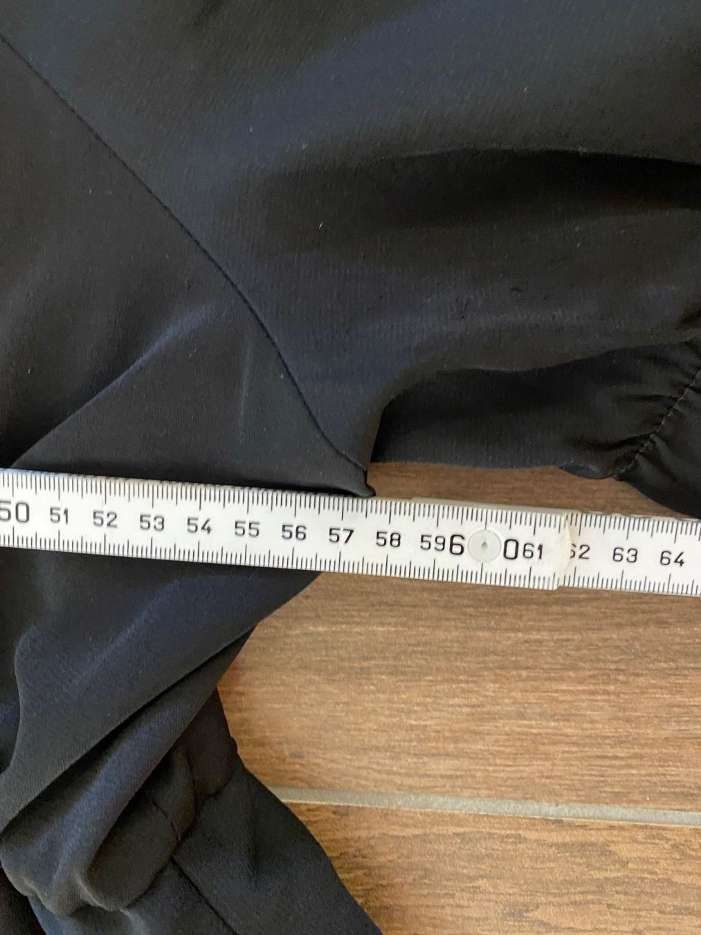 Shein Vestiti: Kleid mit Puffärmeln schwarz Gr. 54 / 5XL – Usato da Pratteln venduto da a23_j2gs 4