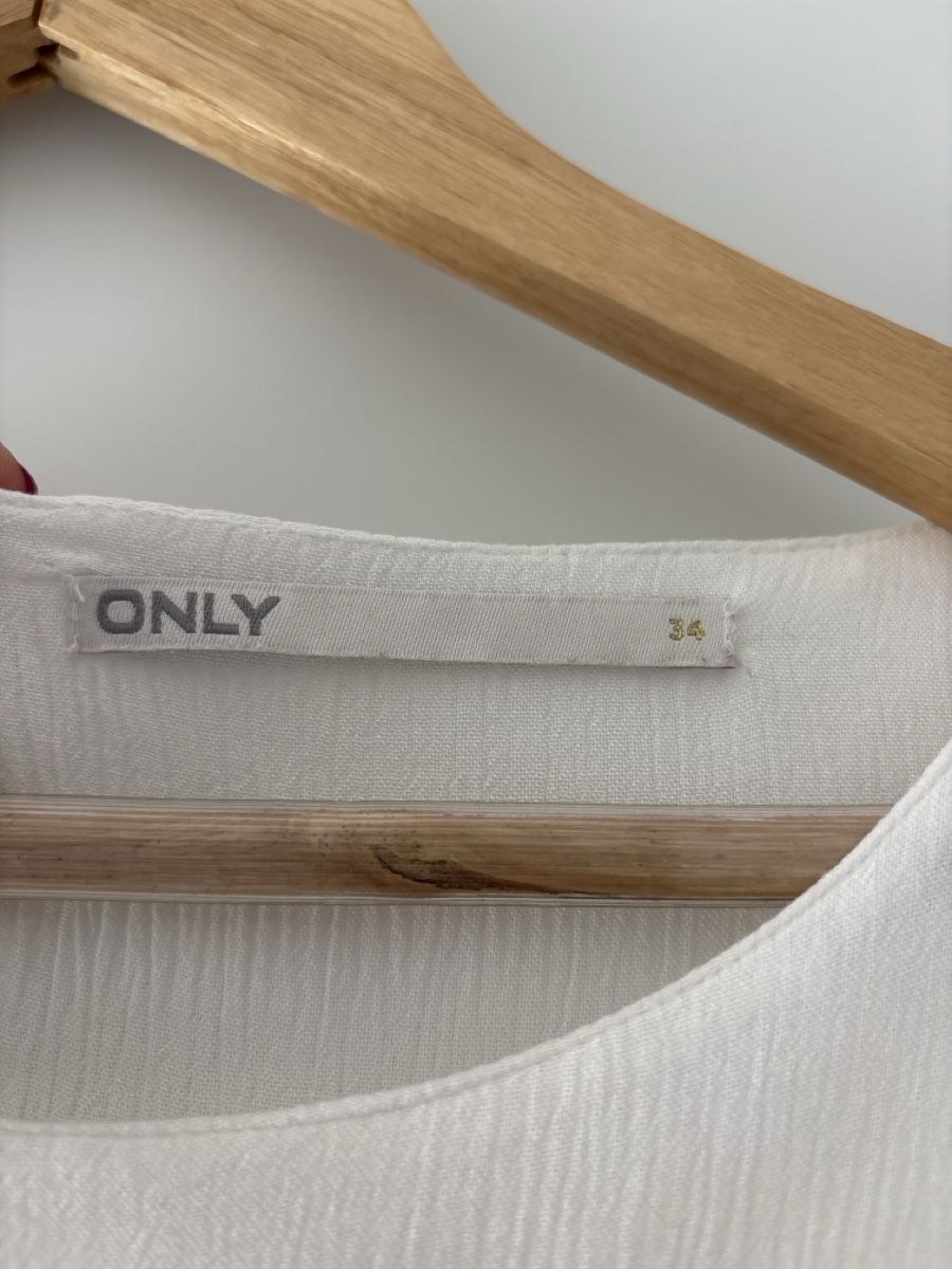 Only Robes: Sommerkleid – D'occasion à Pfäffikon ZH par Coffee44 1