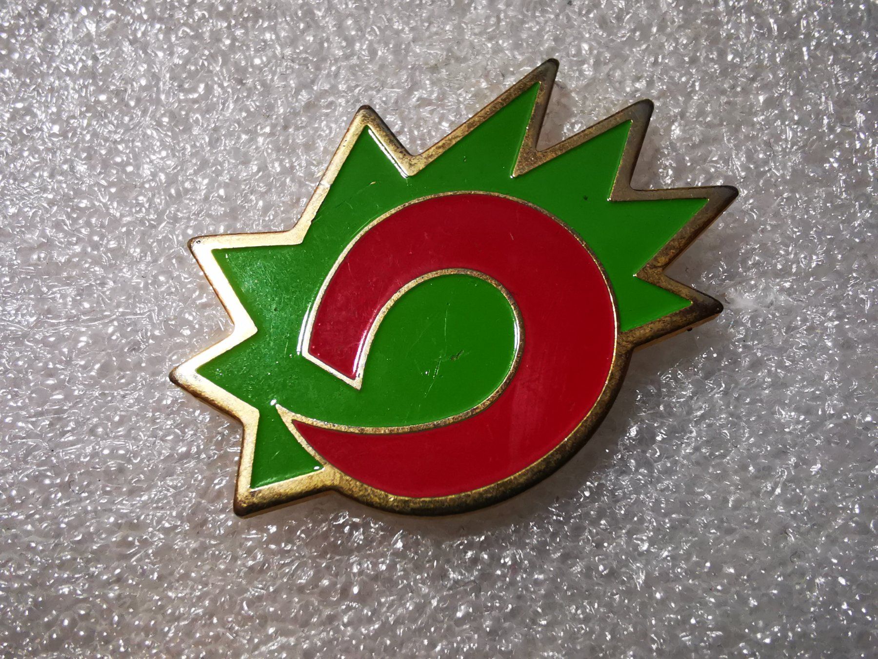 Placchette & Badge: Ansteckpin 9: – Usato da Oppligen venduto da Pin-Fall-Shop