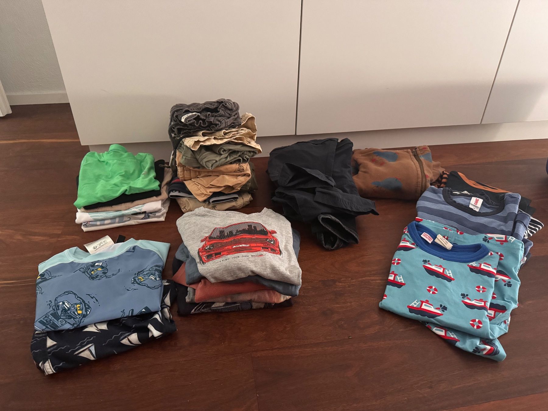 Lotti & Set di vestiti: Jungskleider Paket 98-110 – Usato da Baar venduto da ker_l99l 1