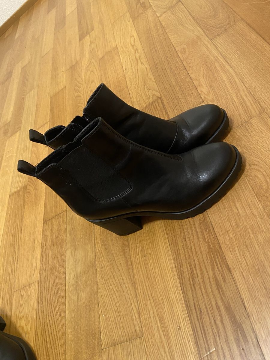 Damenschuhe: Damen Stiefeletten Gr.38 – Neu (gemäss Beschreibung) aus Niederwangen BE von tdi_nt5r 1