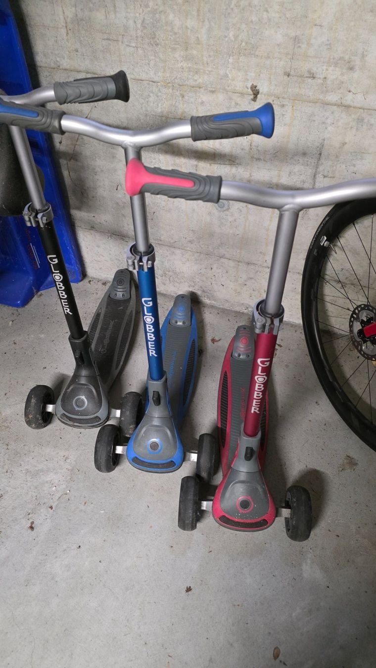 Globber Kickboard: Globber Scooter Ultimum – Usato da Wallisellen venduto da Locura76 2