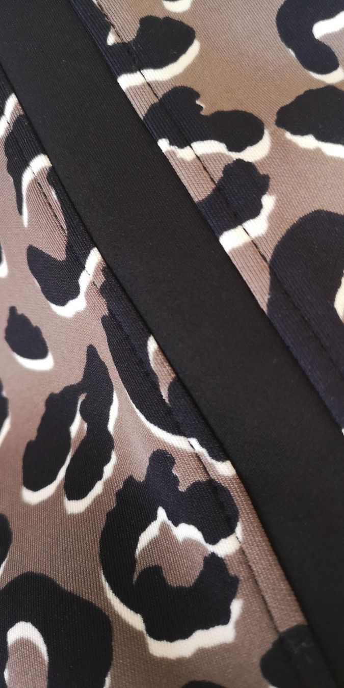 Marc Cain Vestiti: Marc Cain - sexy enges Leo-Kleid – Nuovo (secondo la descrizione) da Widnau venduto da Schurlibua 4