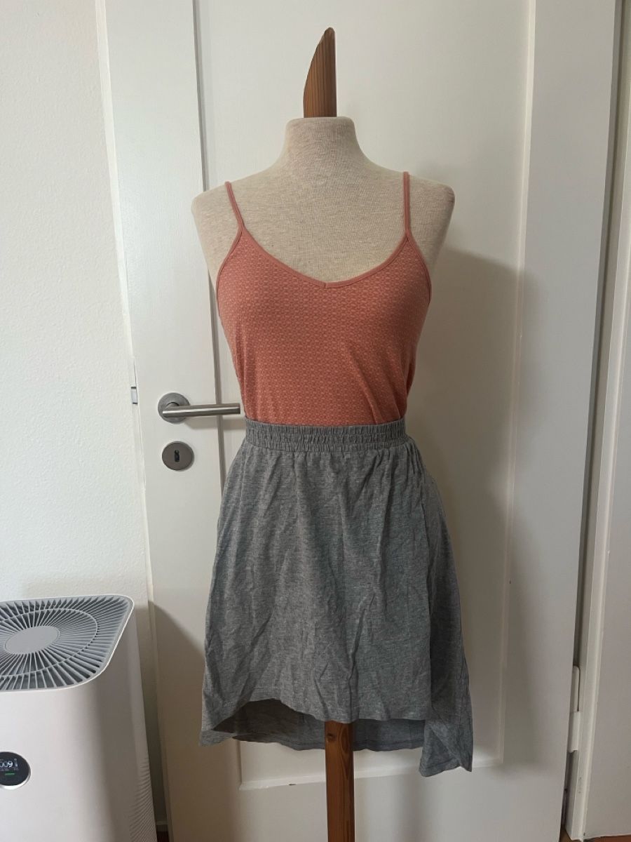 Vero Moda Röcke: Sommerrock grösse M von vero moda – Gebraucht aus Zürich von Mrstm4