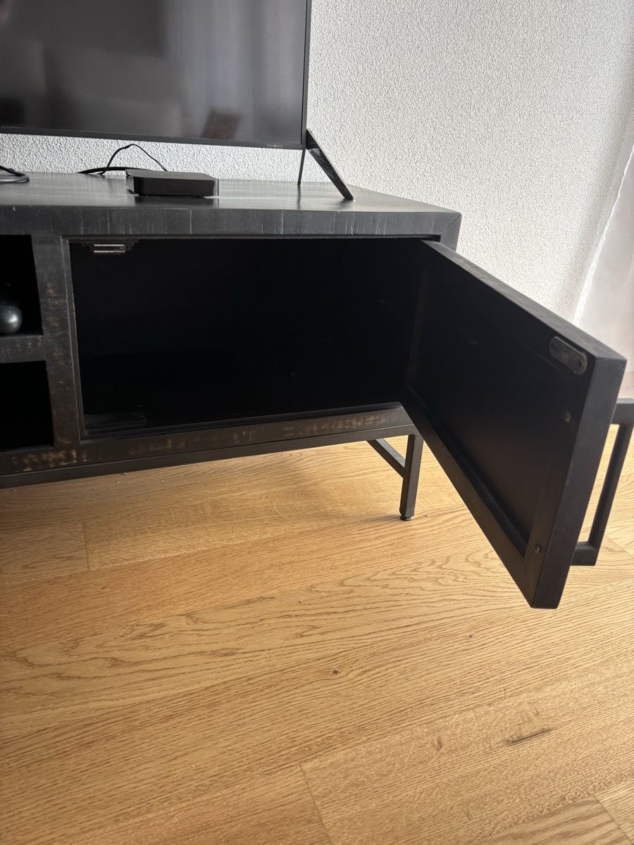 TV Möbel: TV-Sideboard – Gebraucht aus Liebefeld von dem_z85m 4