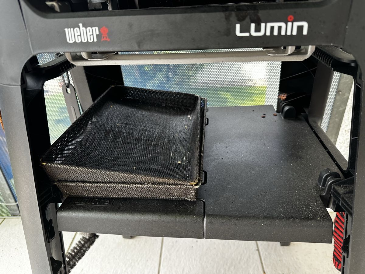 Griglie: Weber Lumin Elektrogrill mit Weber  Standfuss ! – Usato da Utzenstorf venduto da Vegas1177 3
