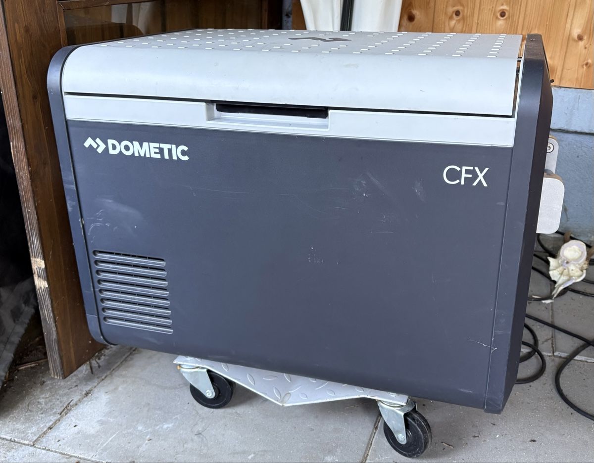 Dometic Kühlschränke & Kühlen: Kühlbox Dometic CFX 3, 55l – Gebraucht aus Fischenthal von Druide68