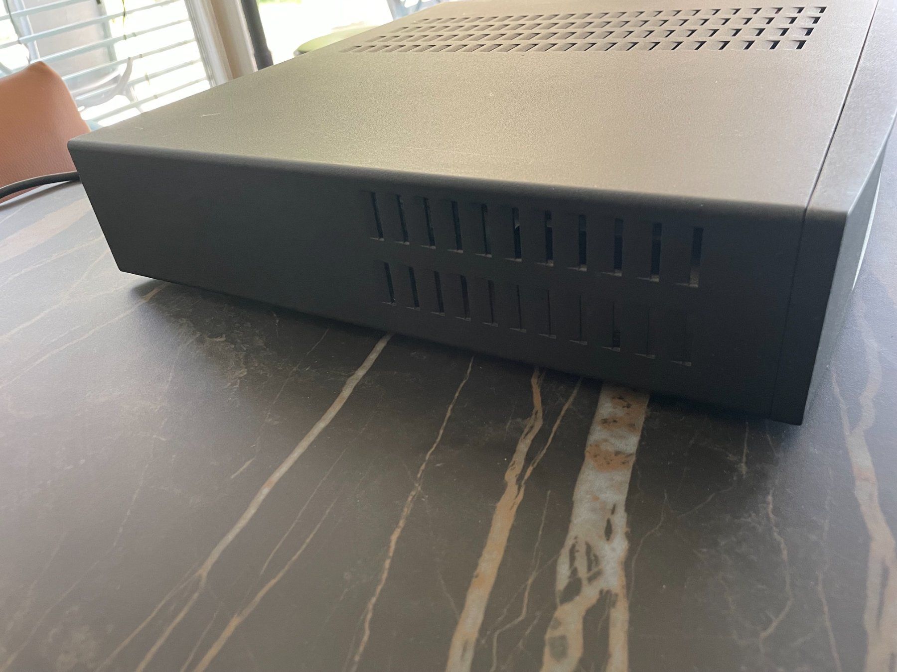 Linn Amplificatori: Linn Majik-I Vollverstärker – Usato da Ennetbaden venduto da djpejic 3